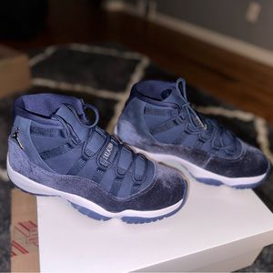 Jordan 11 Retro (Midnight Navy)